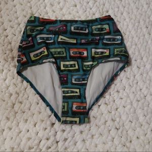 High wasted bathing suite bottoms